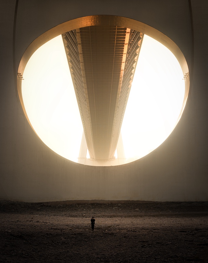 宛如宇宙飛船造型的白居寺長江大橋。張坤琨攝