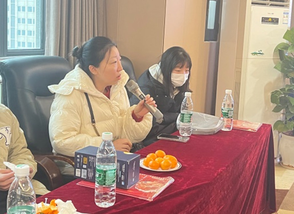 現場互動環節。重慶愛爾眼科醫院總院供圖