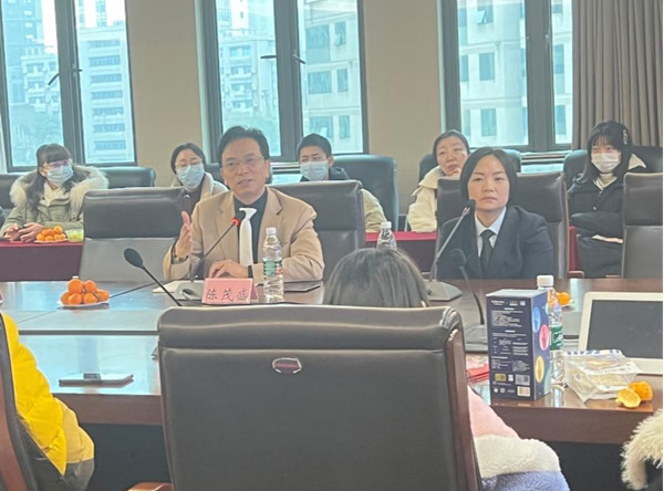 陳茂盛發言。重慶愛爾眼科醫院總院供圖