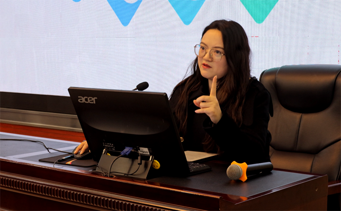 石定芳博士作主題分享。北京體育大學供圖