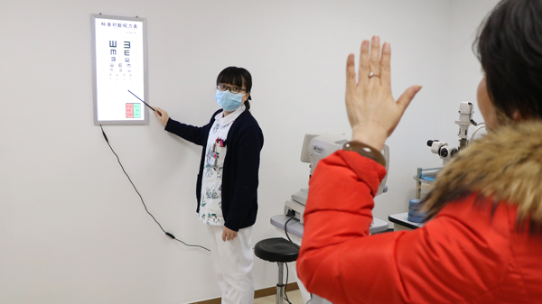 檢查現場。華廈渝州眼科醫院供圖