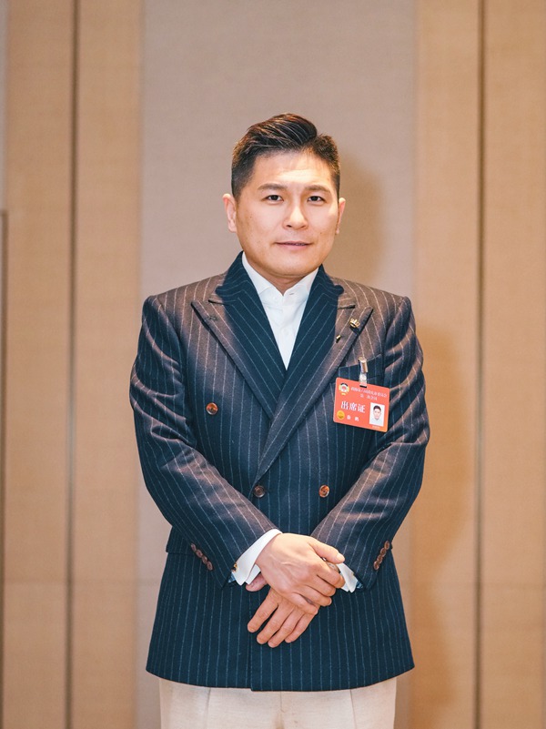 重慶市政協委員、致公黨重慶市委青委會主任徐鵬。受訪者供圖