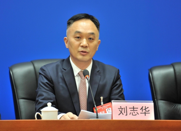 重慶市政協委員，中信銀行重慶分行黨委書記、行長劉志華。廖文豪攝