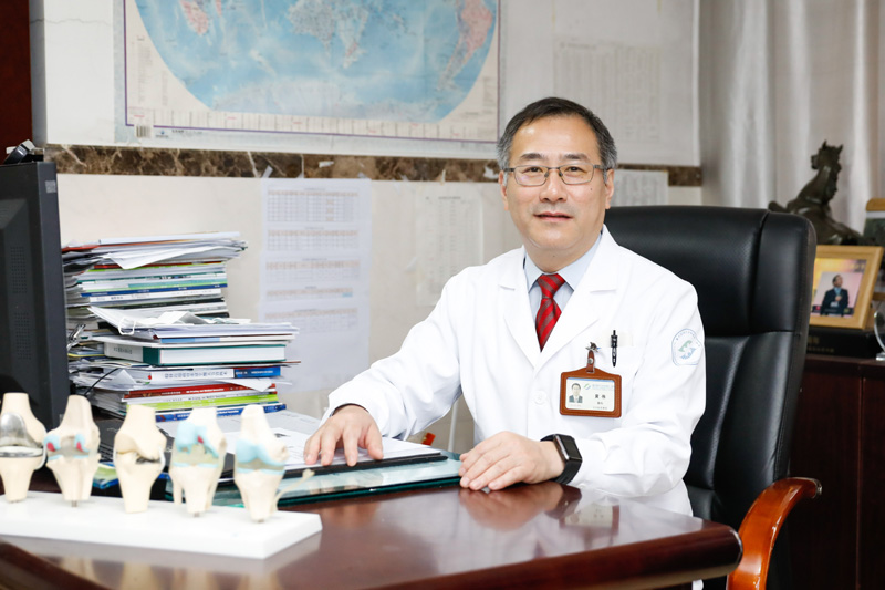 全國政協委員黃偉