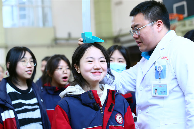 陸軍特色醫學中心（大坪醫院）開展愛心義診活動。受訪者供圖