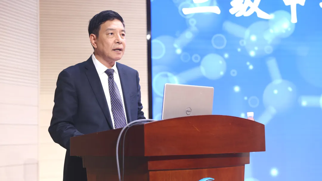 王強做動員講話。重慶西區醫院供圖