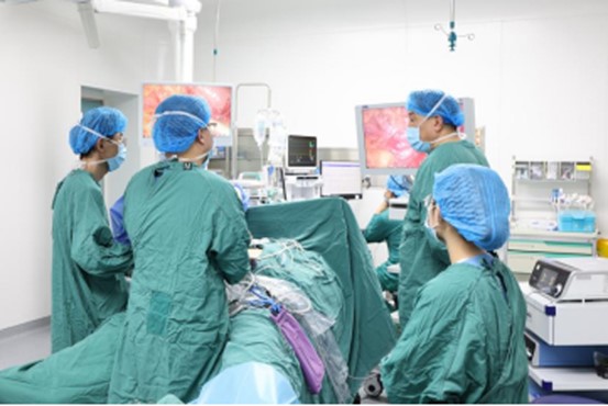 手術中。重慶西區醫院供圖