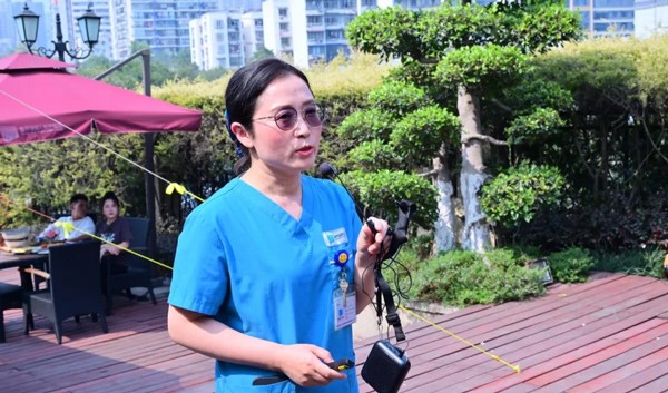 張嬋科普孕期知識。重慶安琪兒婦產醫院供圖