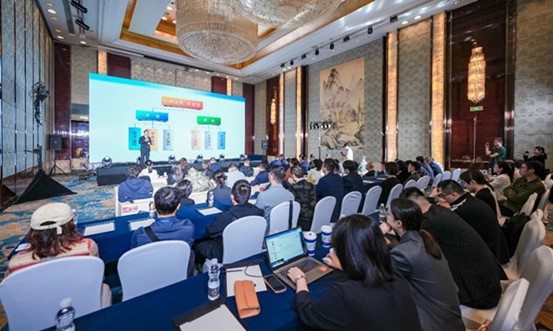 活動現場。重慶華美整形外科醫院供圖