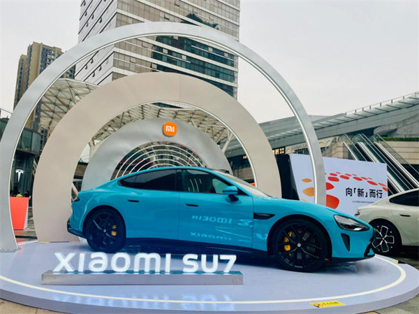 開業現場展示的小米SU7。馬春鵬攝