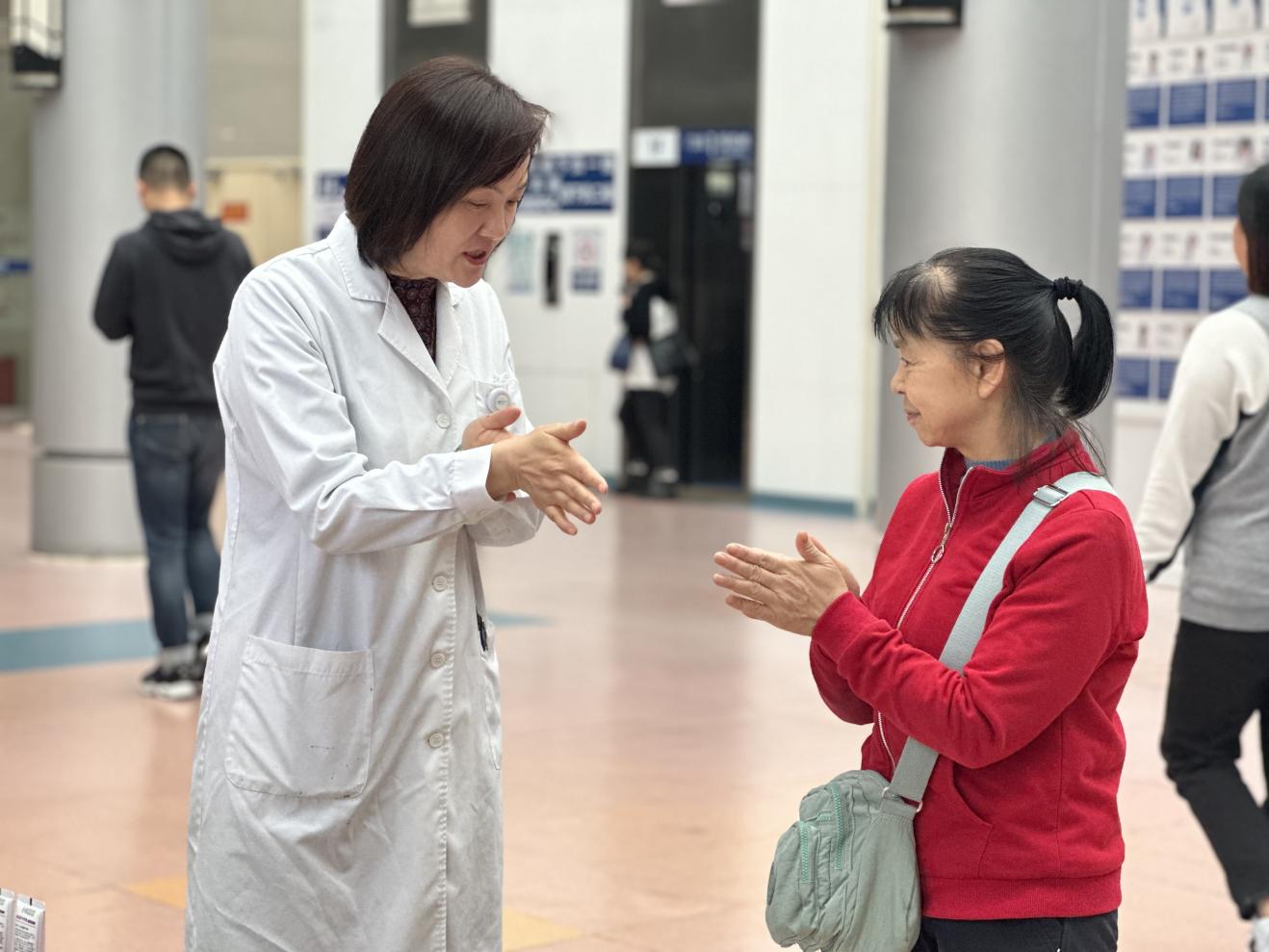 手衛生教學現場。重慶醫科大學附屬第三醫院供圖