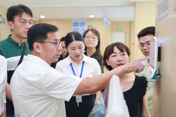 調研現場。重慶西區醫院供圖