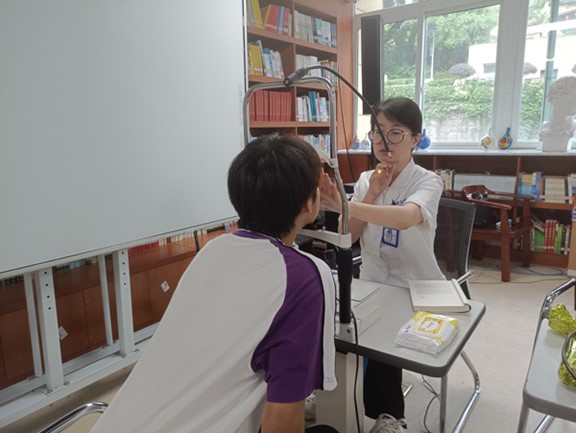 活動現場。重慶普瑞眼科醫院供圖