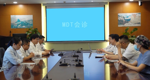 多學科專家討論。重慶仁品耳鼻喉醫院供圖