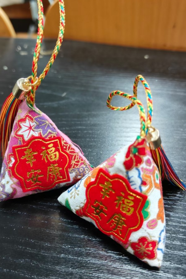 艾草香包成品。重慶理工大學供圖