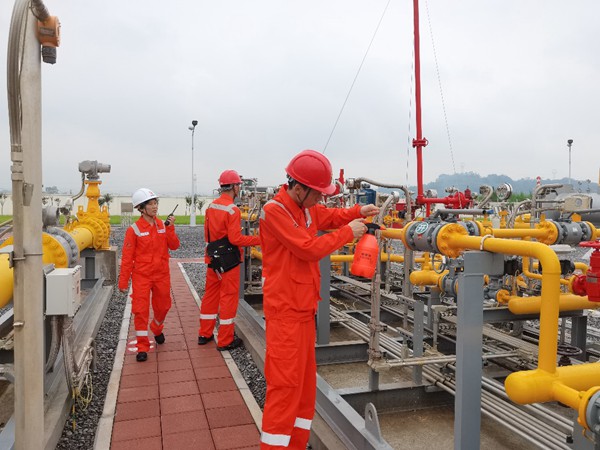 安全巡檢。張艷攝