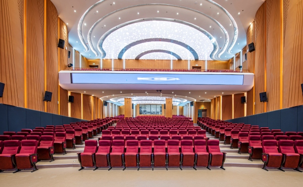 學校設施持續更新。渝中區教委供圖