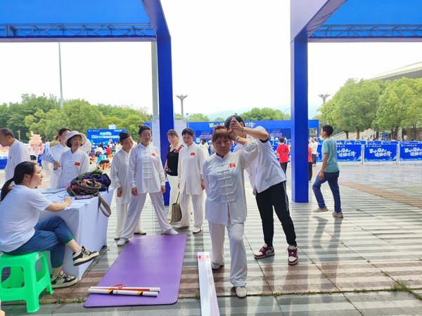 FMS運動功能評測。重慶道格骨科醫院供圖