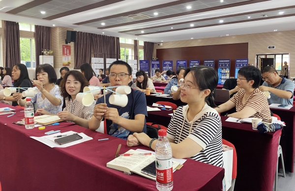 數字化現場教學體驗。北碚區狀元小學供圖