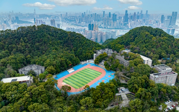 春日校園鳥瞰圖。重慶廣益中學供圖