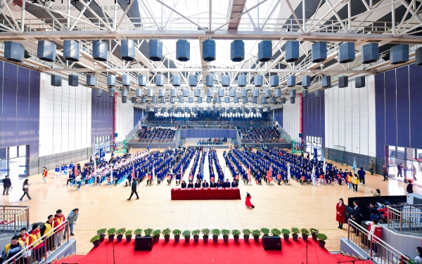 學校舉行百日誓師大會。重慶市第十八中學供圖