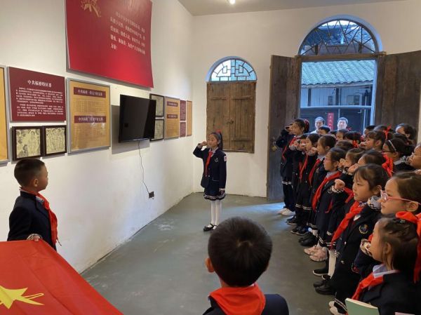 走進板橋博物館。永川區興龍湖小學校供圖