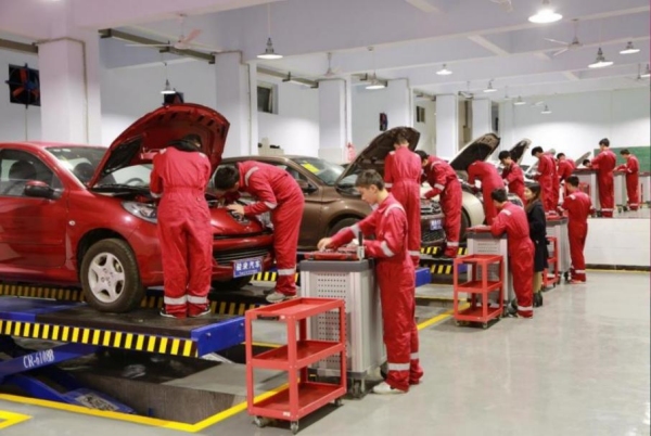 新能源汽車教學實景。武隆區職業教育中心供圖