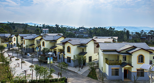 支持重慶美麗鄉村建設。重慶農商行供圖