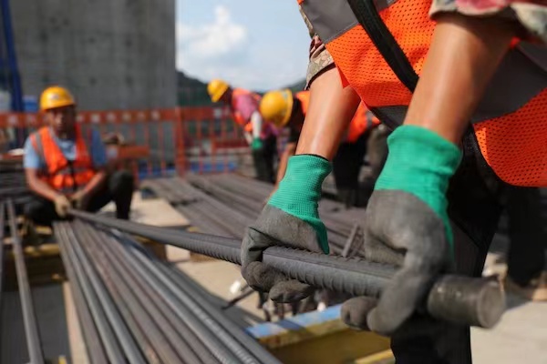 重慶軌道江跳線過江段施工現場。項目部供圖