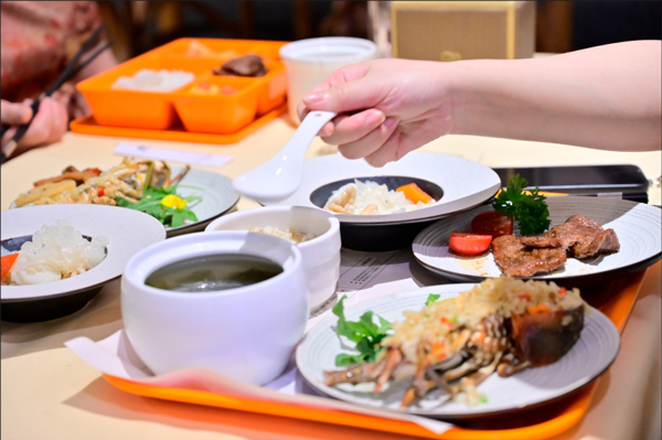 月子餐。重慶安琪兒婦產醫院供圖