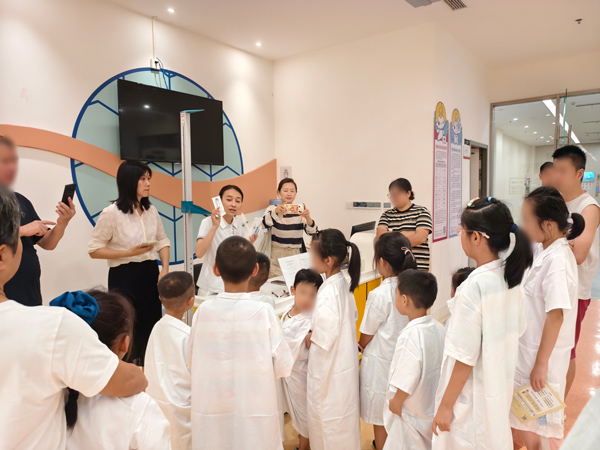 兒科體驗現場。重慶松山醫院供圖