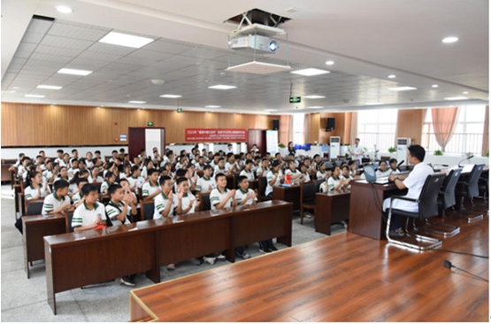 眼健康講座現場。重慶愛爾兒童眼科醫院供圖