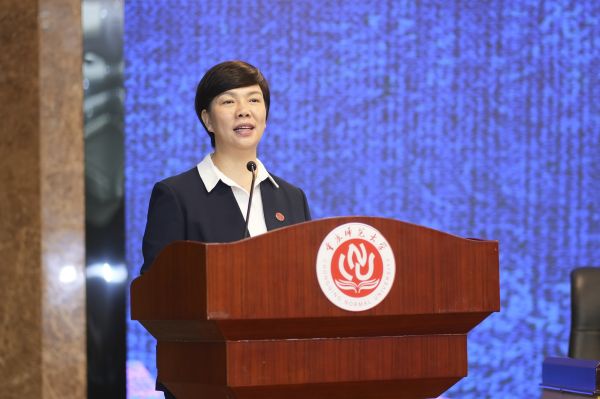 重慶師范大學黨委書記張艷致辭。伍向前攝