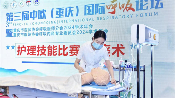 護理技能比賽現場。重醫附一院供圖