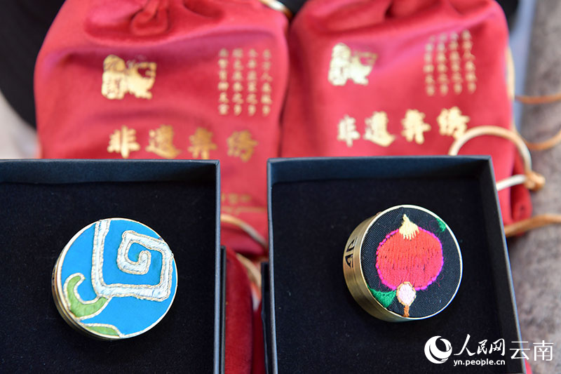 元謀文創產品。人民網記者 任峰濤攝