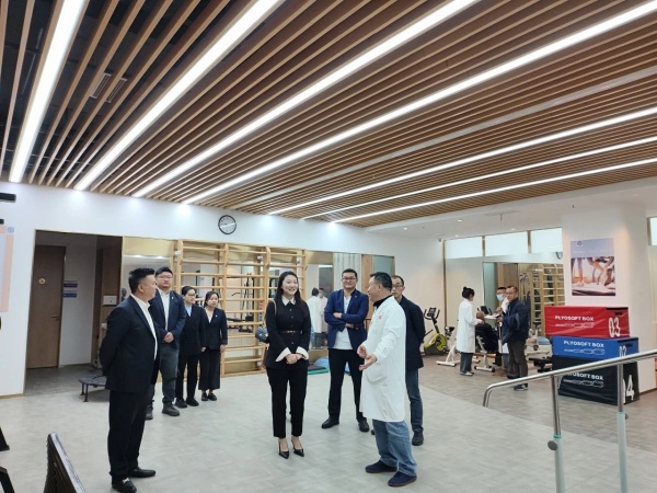 參觀交流現場。重慶道格骨科醫院供圖