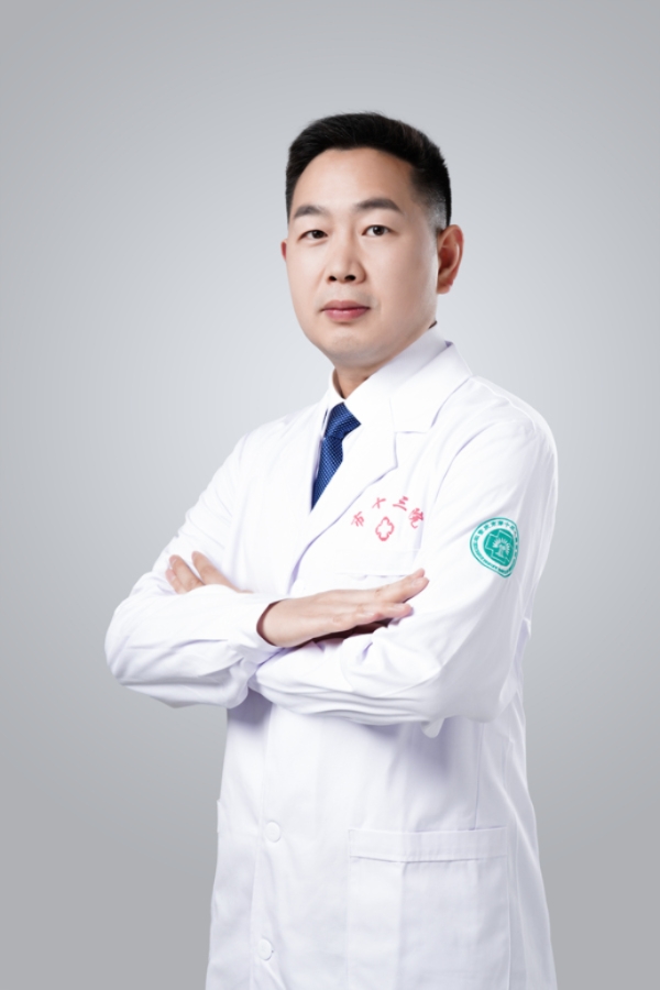 王治華。重慶市第十三人民醫院供圖