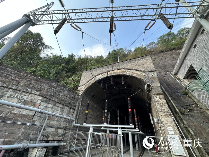 涼亭變電站5號洞。人民網記者 劉政寧攝