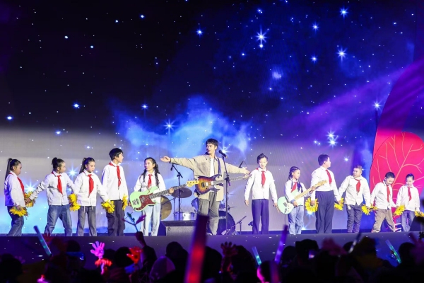 第六屆巫山神女杯藝術電影周閉幕式頒獎晚會。巫山縣融媒體中心供圖