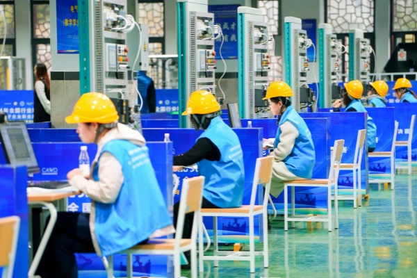 比賽現場?；顒臃焦﹫D