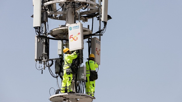 加速推進5G建設。重慶移動供圖