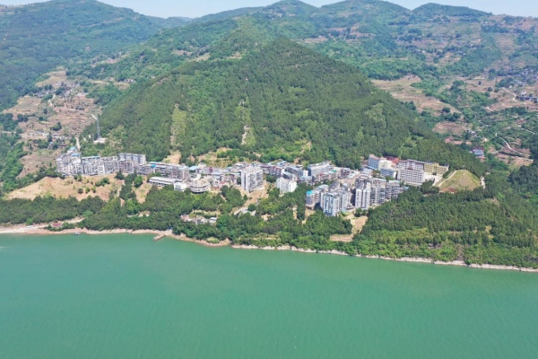 云陽縣龍洞鎮集鎮全貌。龍洞鎮供圖