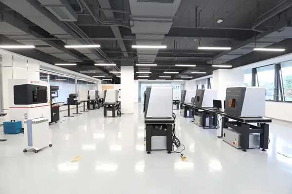 明月湖超精密增材制造共享服務平臺。兩江協同創新區供圖