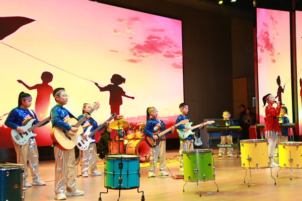 現代樂團節目。張源攝