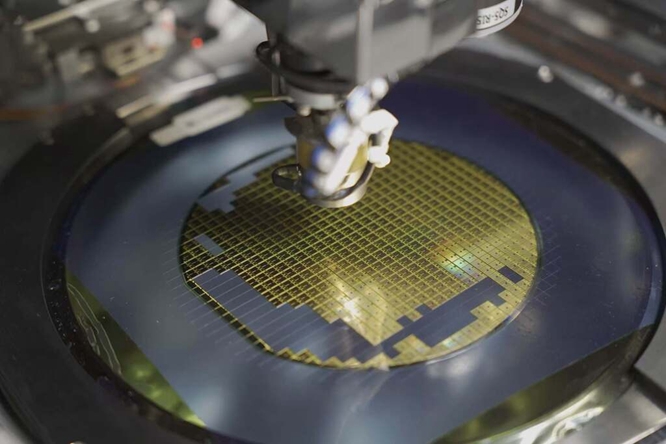 中科光智多年來在半導體封裝設備領域不斷創新。受訪者供圖