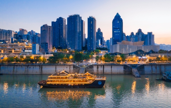 涪陵畫舫游。涪陵交通旅游集團供圖