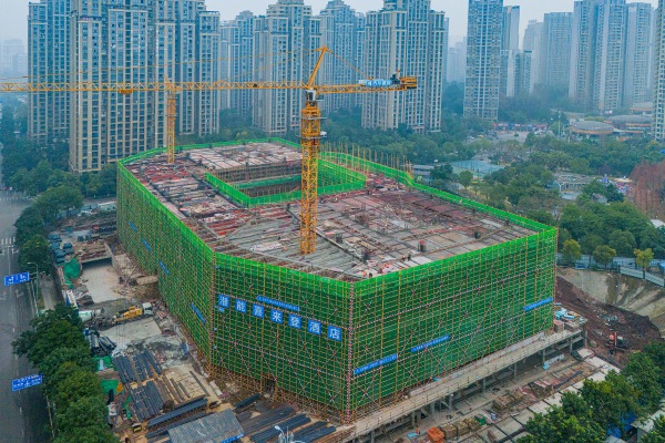 重慶潛能喜來登酒店的施工現場。大渡口區融媒體中心供圖