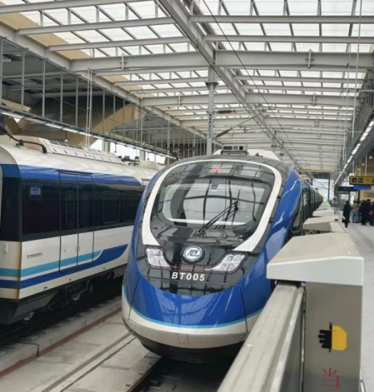 市郊鐵路璧山至銅梁線工程線路開通初期運營。重慶設計集團有限公司市政設計研究院供圖