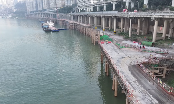 “兩江四岸”治理提升嘉濱路大溪溝段。市住房城鄉建委供圖