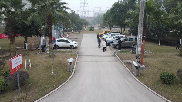 三教鄉鎮全液冷超充站。國網重慶永川供電公司供圖